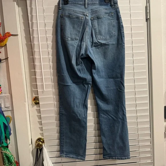 NWOT Abercrombie & Fitch The 90’s Straight Ultra High Rise Curve Love Denim Jean - Picture 4 of 5